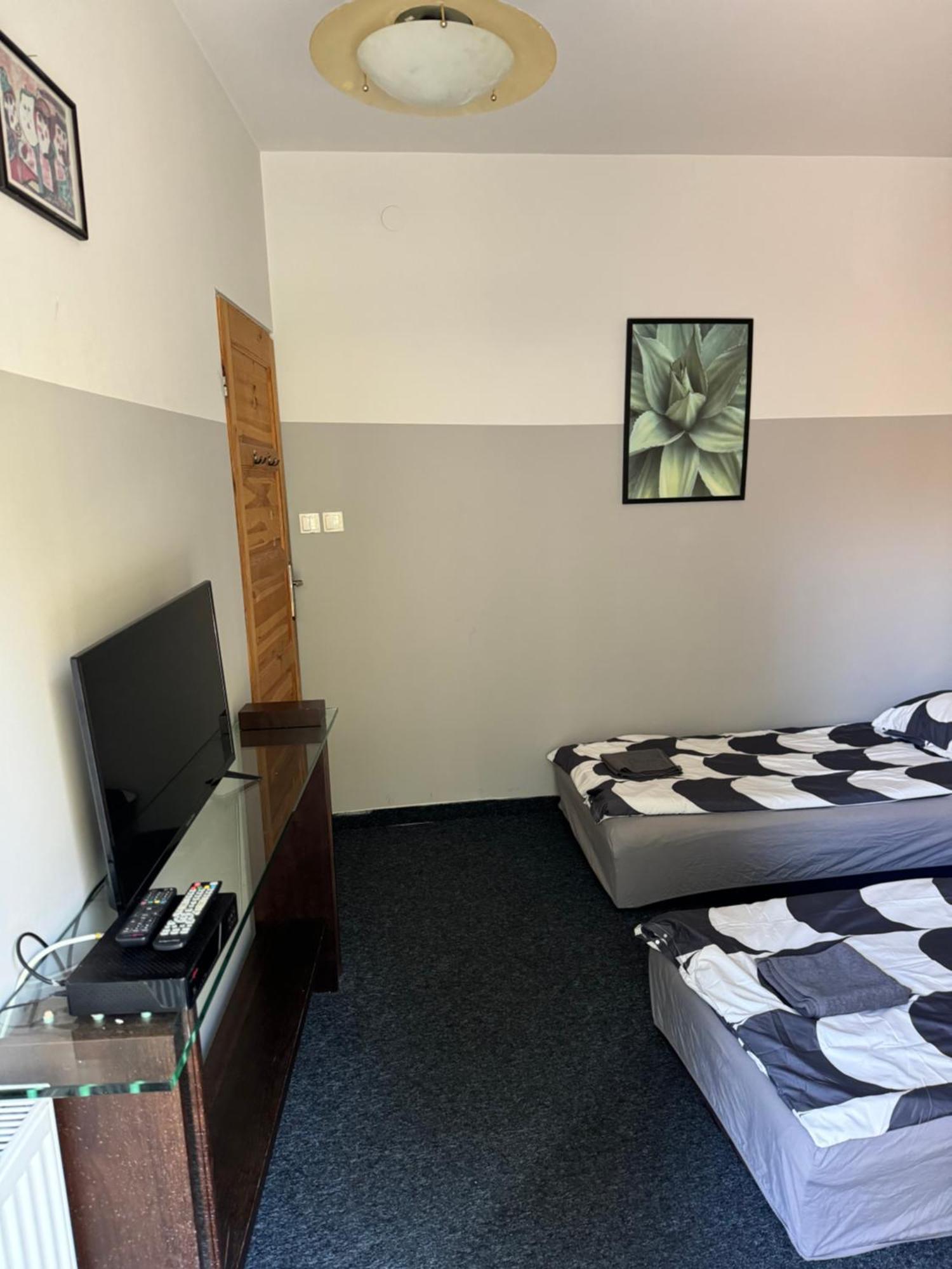 Wilanowska Hostel Warszawa Eksteriør bilde