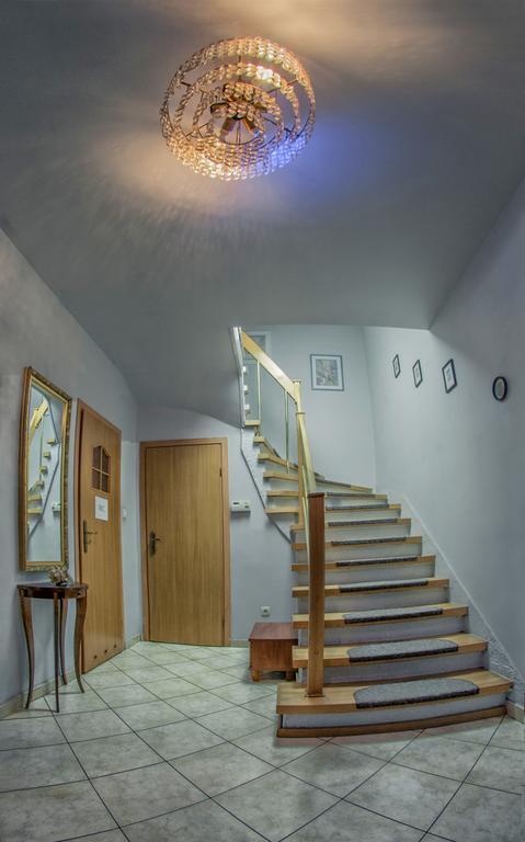 Wilanowska Hostel Warszawa Eksteriør bilde